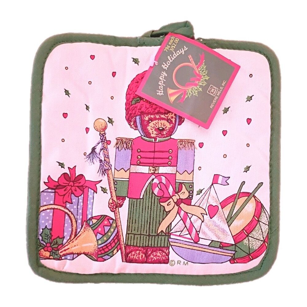 Happy Holidays Revere Mills Toy Soldier Teddy Bear Nutcracker Hot Pot OvenHolder